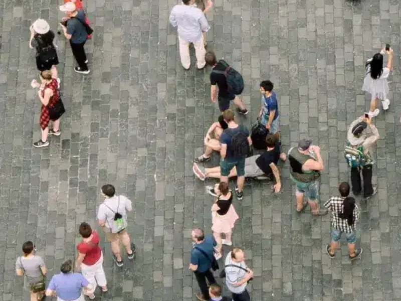 Foule et attroupement détecté par Irisity